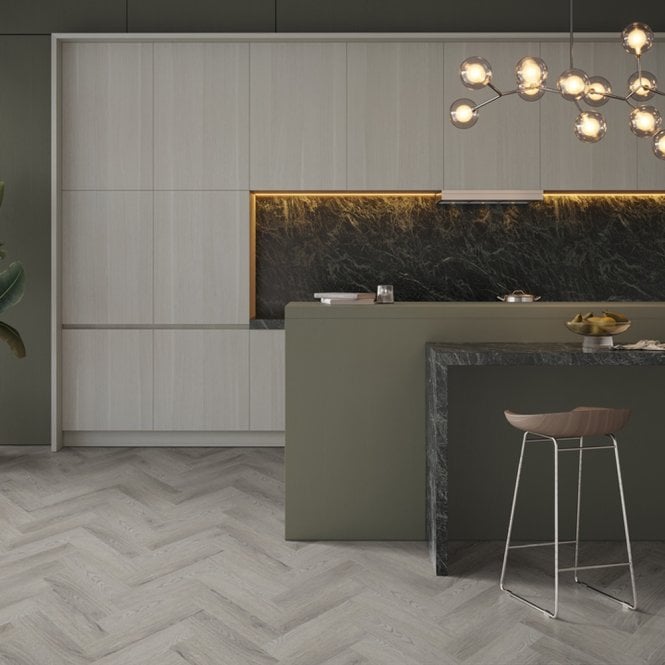Luvanto Craftsman Platinum Oak QAF-CKH-01 Click Herringbone 
