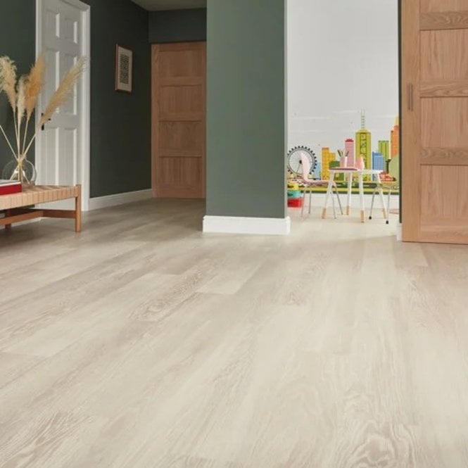 Karndean Design Flooring Nordic Limed Oak KP153 Knight Tile